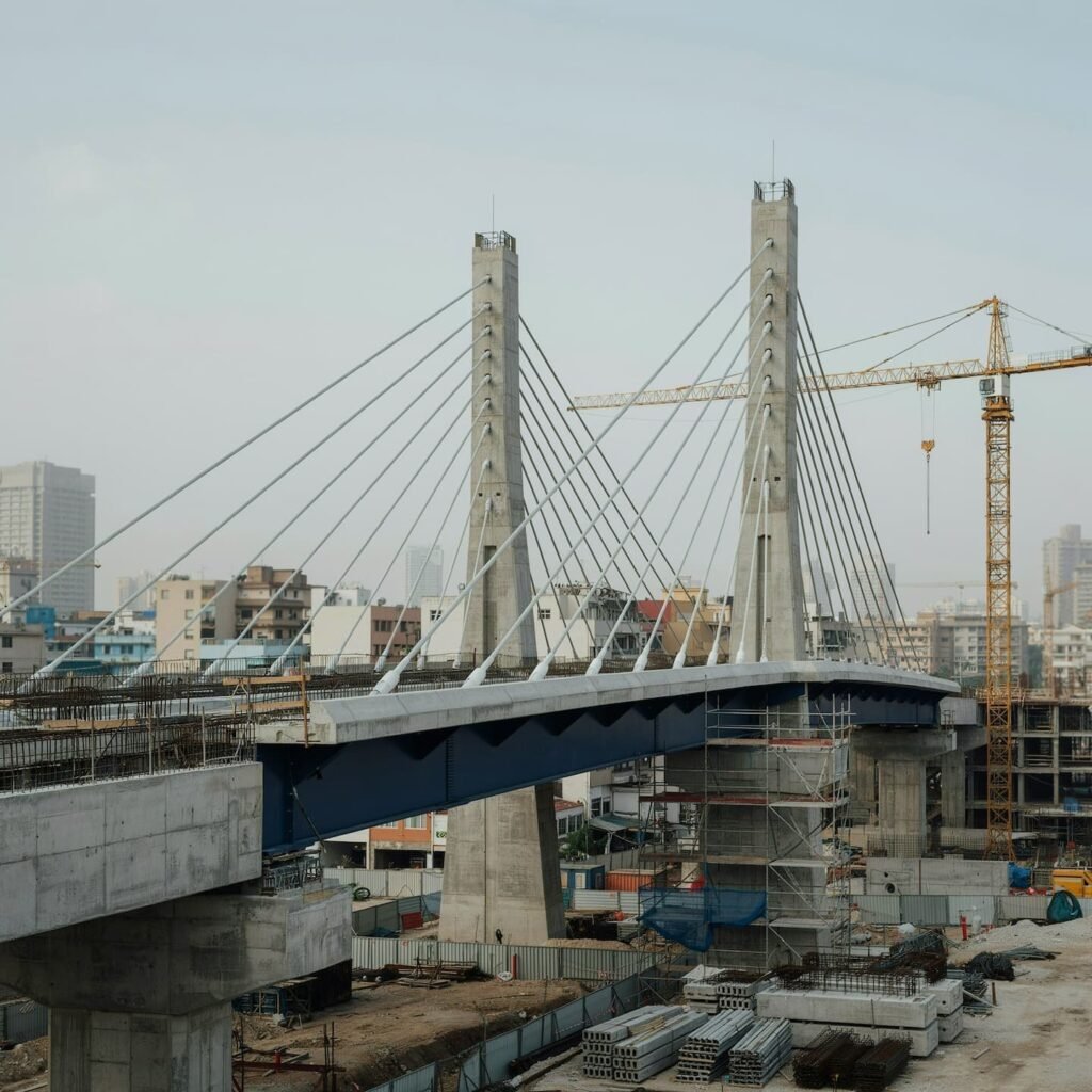 Course in Extradosed Bridges and How They Differ from Cable-Stayed Bridges